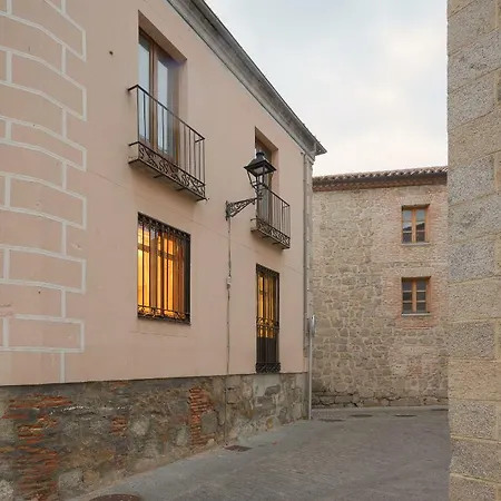 A Cuerpo De Rey * Centro De * Ávila