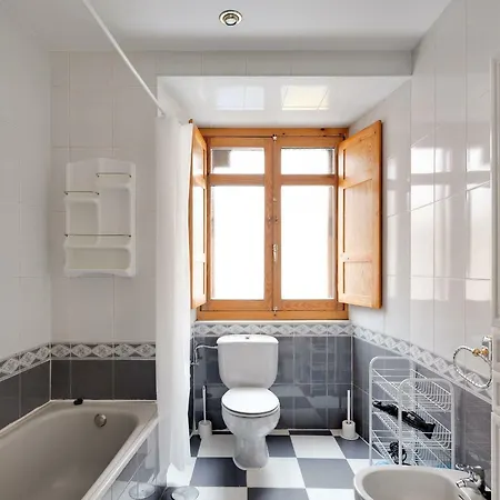 Appartement A Cuerpo De Rey * Centro De *